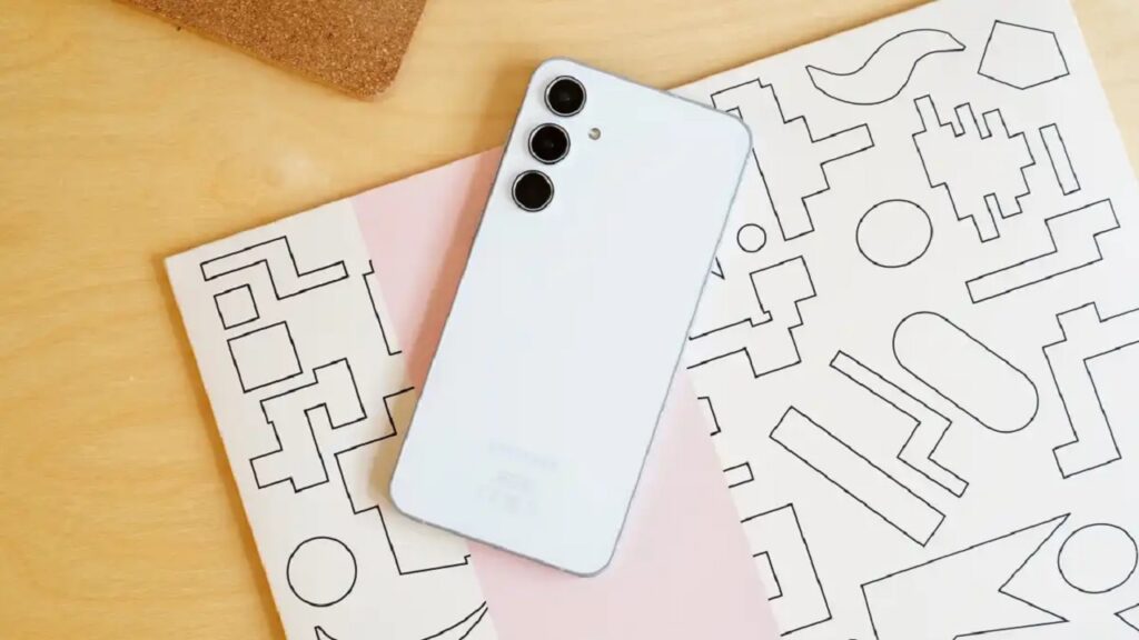 Samsung’dan tanınan modele güncelleme müjdesi!