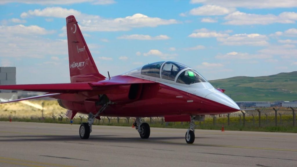 As bayrakları! Yerli savaş jeti Avrupa’ya gidiyor