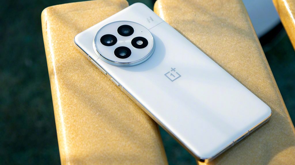 OnePlus 15 için geri sayım: Kamera özellikleri ortaya çıktı!