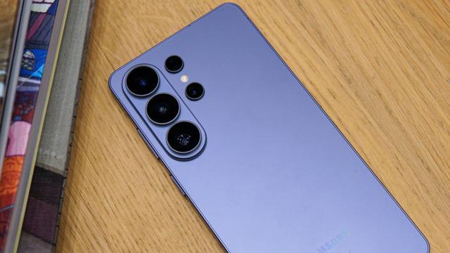 Samsung Galaxy S27 Pro’nun Ekran Özellikleri Sızdırıldı! Çok Argümanlı Geliyor